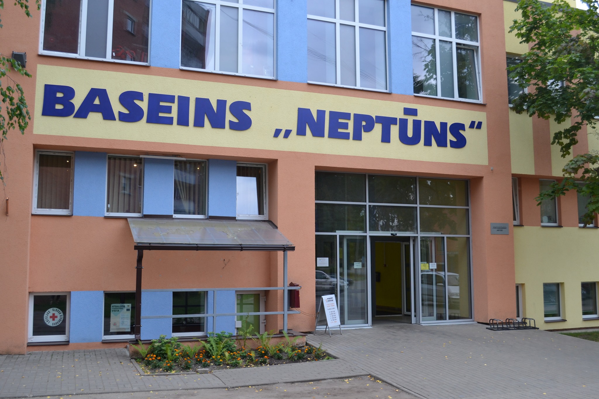 Ogres Peldbaseins "Neptūns"